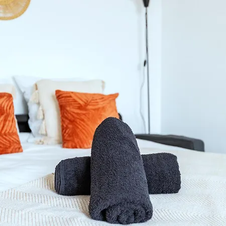 Le Clair & Spacieux - Parking - 15 Min Paris